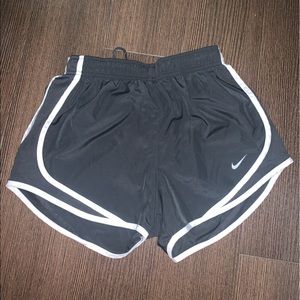 Dark gray Nike tempo shorts